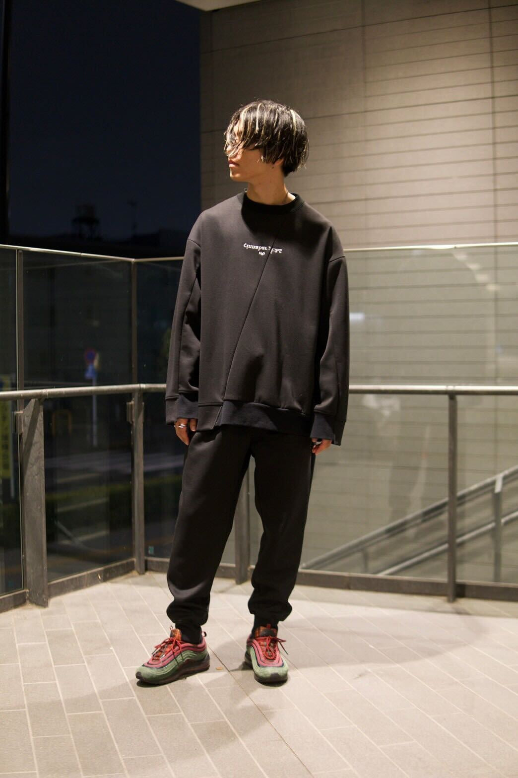 【販売中】05 Embroidery Logo Sweat